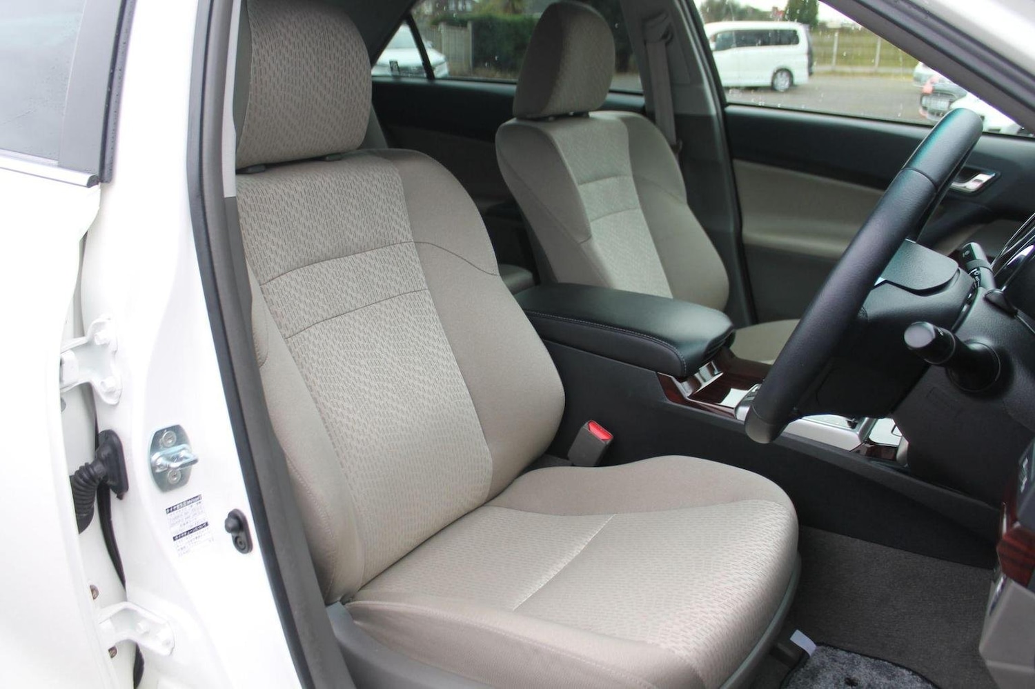 Used Toyota Mark X 2011 for sale - 76618714: Photo 4