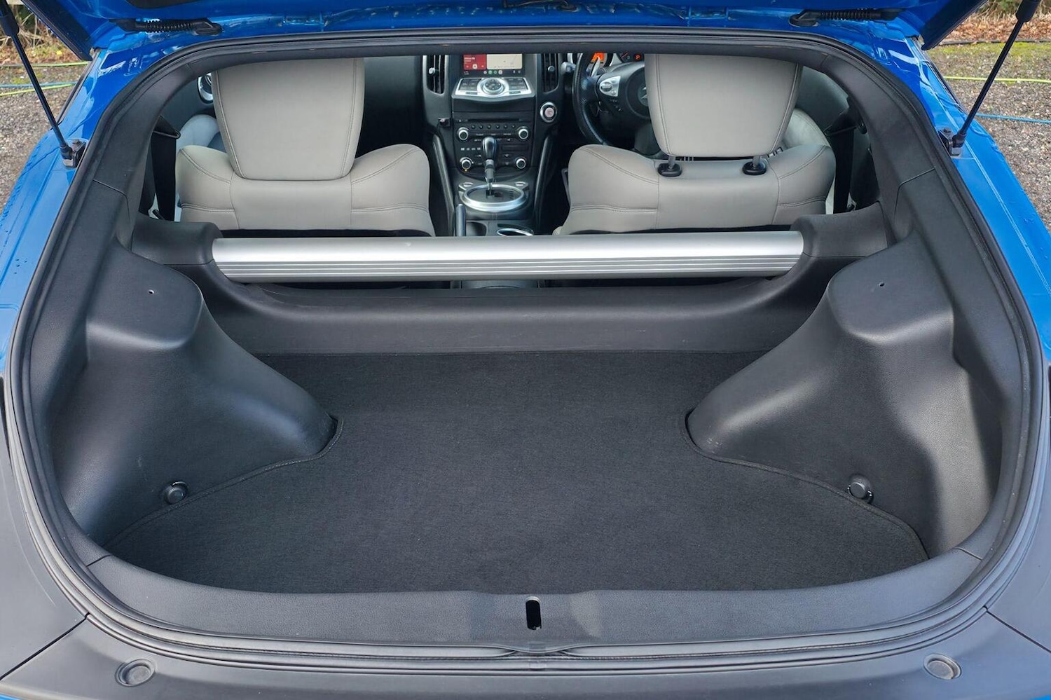 Used Nissan 370 Z 2010 for sale - 75100990: Photo 50