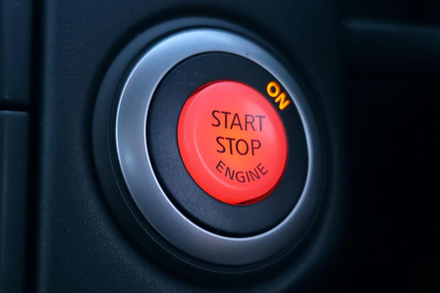 Used Nissan 370 Z 2011 for sale - 76643349: Photo 31