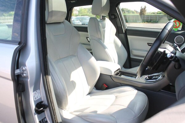 Used Land Rover Range Rover Evoque 2018 for sale - 74735523: Photo 4