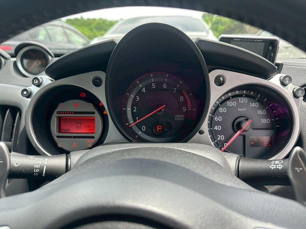 Used Nissan 370 Z 2010 for sale - 75297123: Photo 11