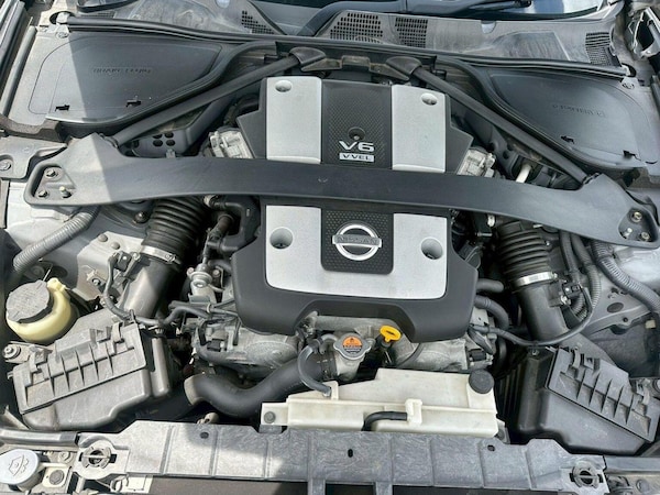 Used Nissan 370 Z 2010 for sale - 75297123: Photo 19