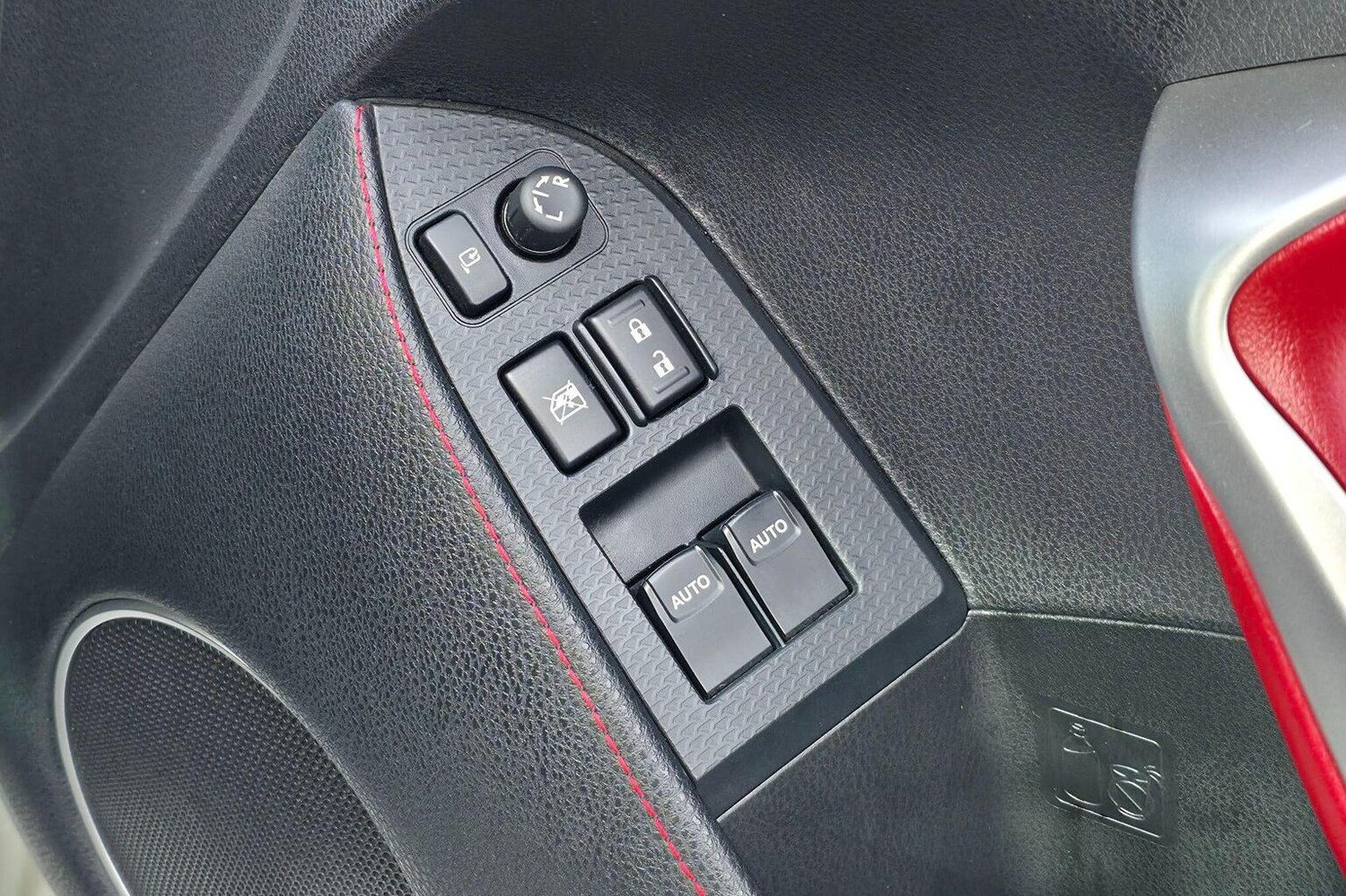 Used Toyota GT86 2015 for sale - 77555061: Photo 32