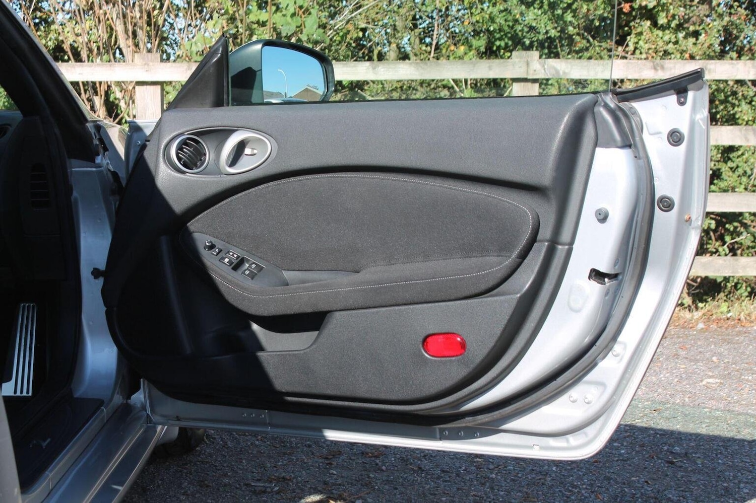 Used Nissan 370 Z 2008 for sale - 77555050: Photo 25