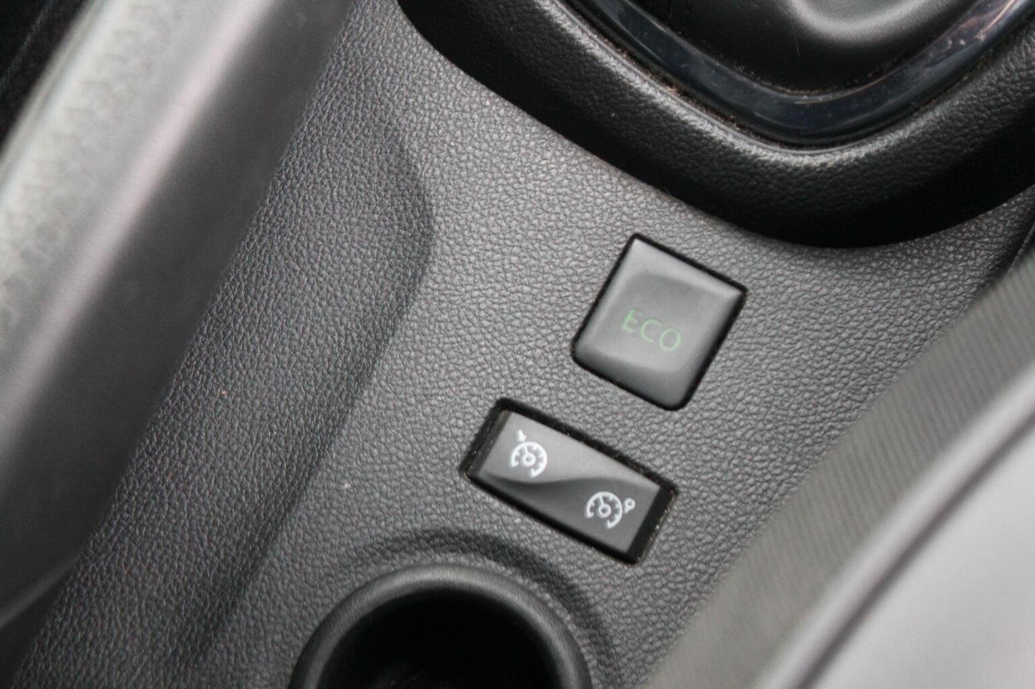 Used Renault Captur 2018 for sale - 75904266: Photo 21