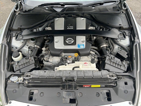Used Nissan 370 Z 2012 for sale - 76174104: Photo 22