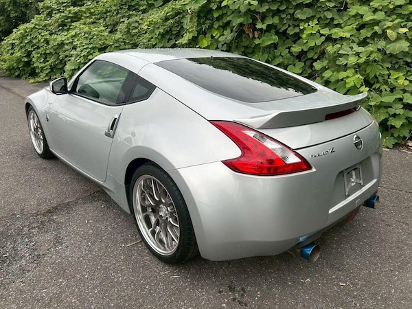 Used Nissan 370 Z 2012 for sale - 76174104: Photo 6