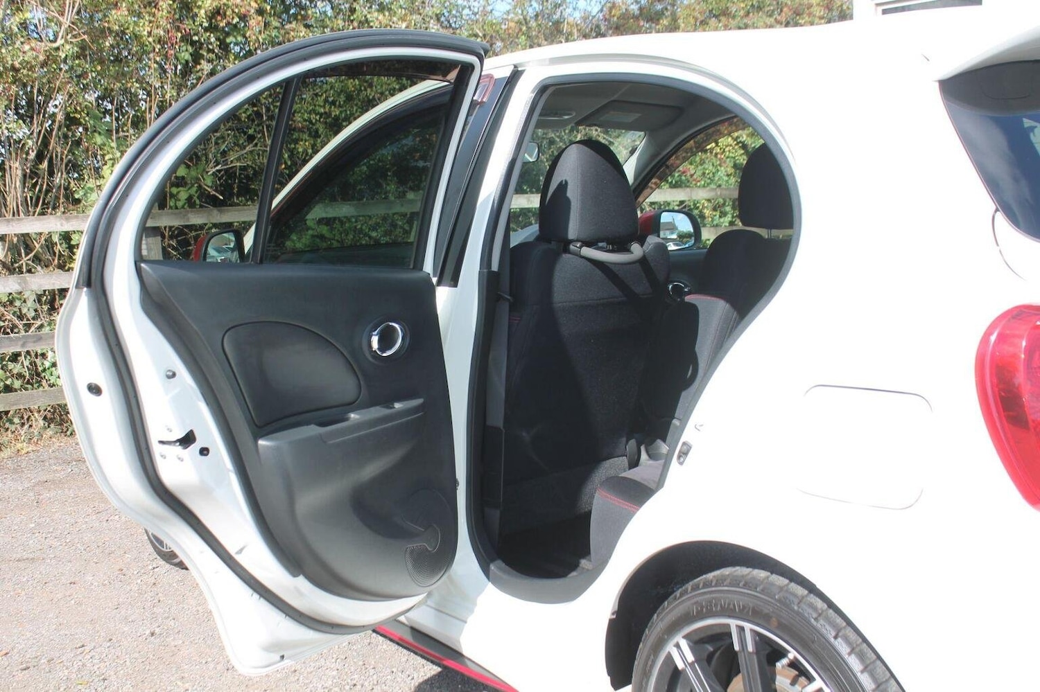 Used Nissan Micra 2015 for sale - 76793609: Photo 40