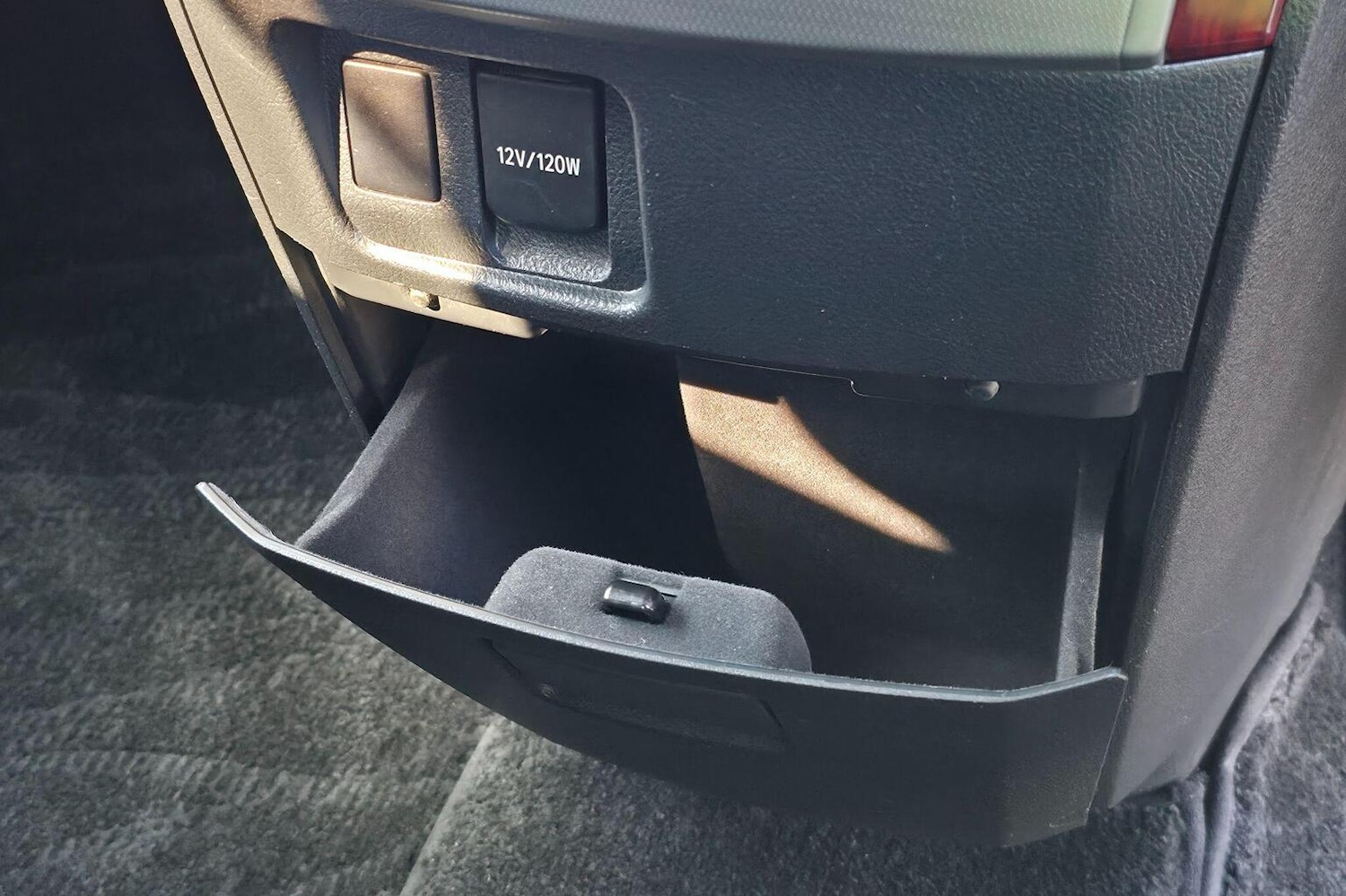 Used Toyota Vellfire 2024 for sale - 78197953: Photo 24