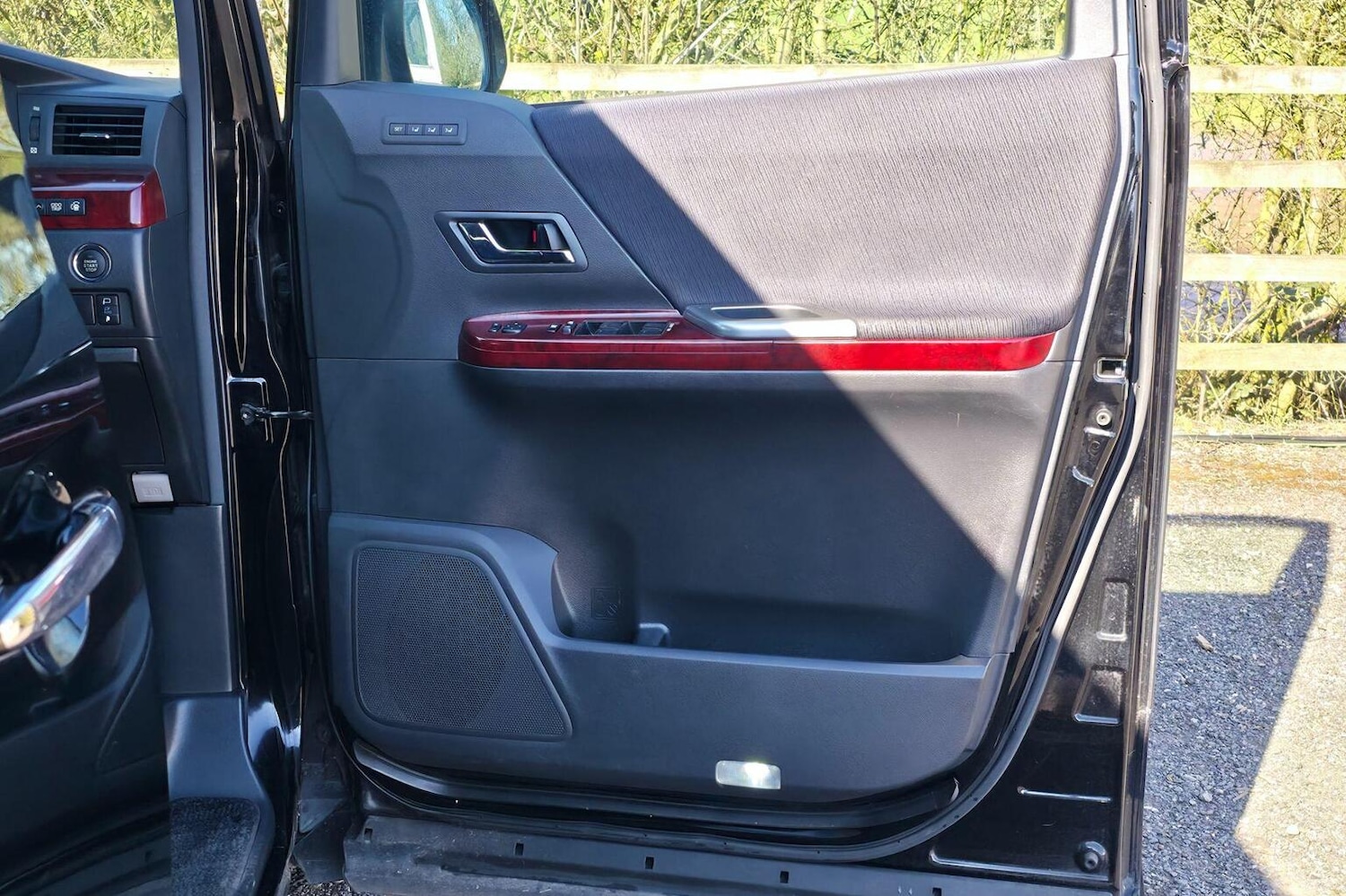 Used Toyota Vellfire 2024 for sale - 78197953: Photo 31