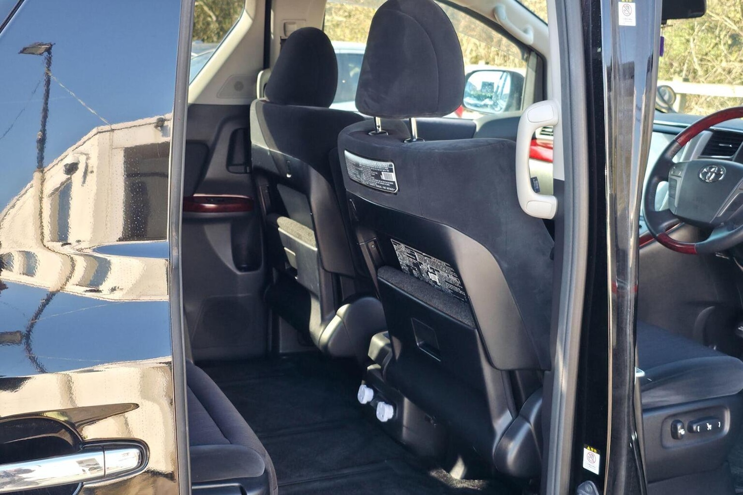 Used Toyota Vellfire 2024 for sale - 78197953: Photo 38