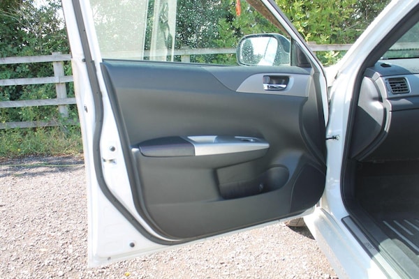 Used Subaru Impreza 2010 for sale - 74308134: Photo 33