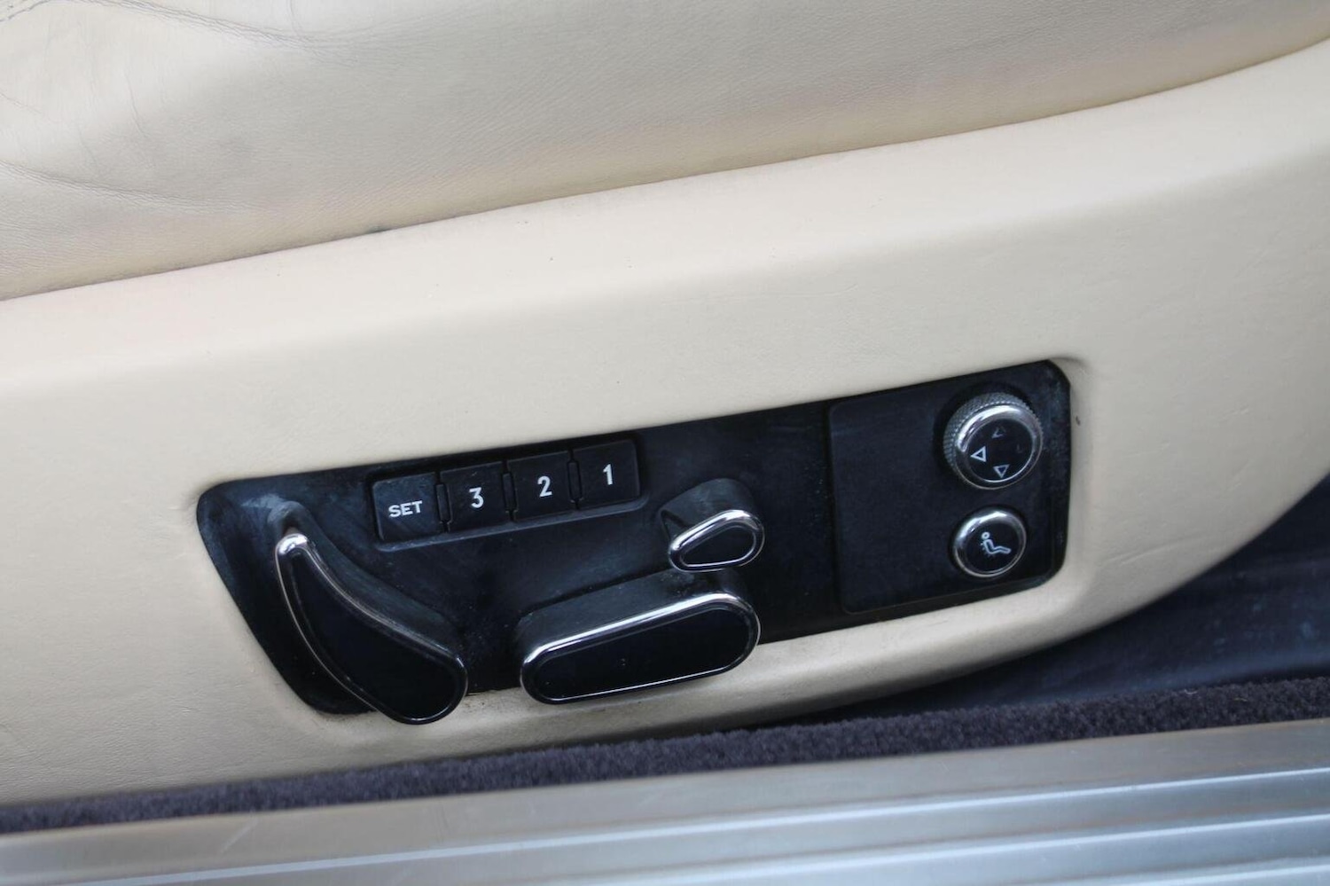 Used Bentley Continental 2006 for sale - 75604185: Photo 27