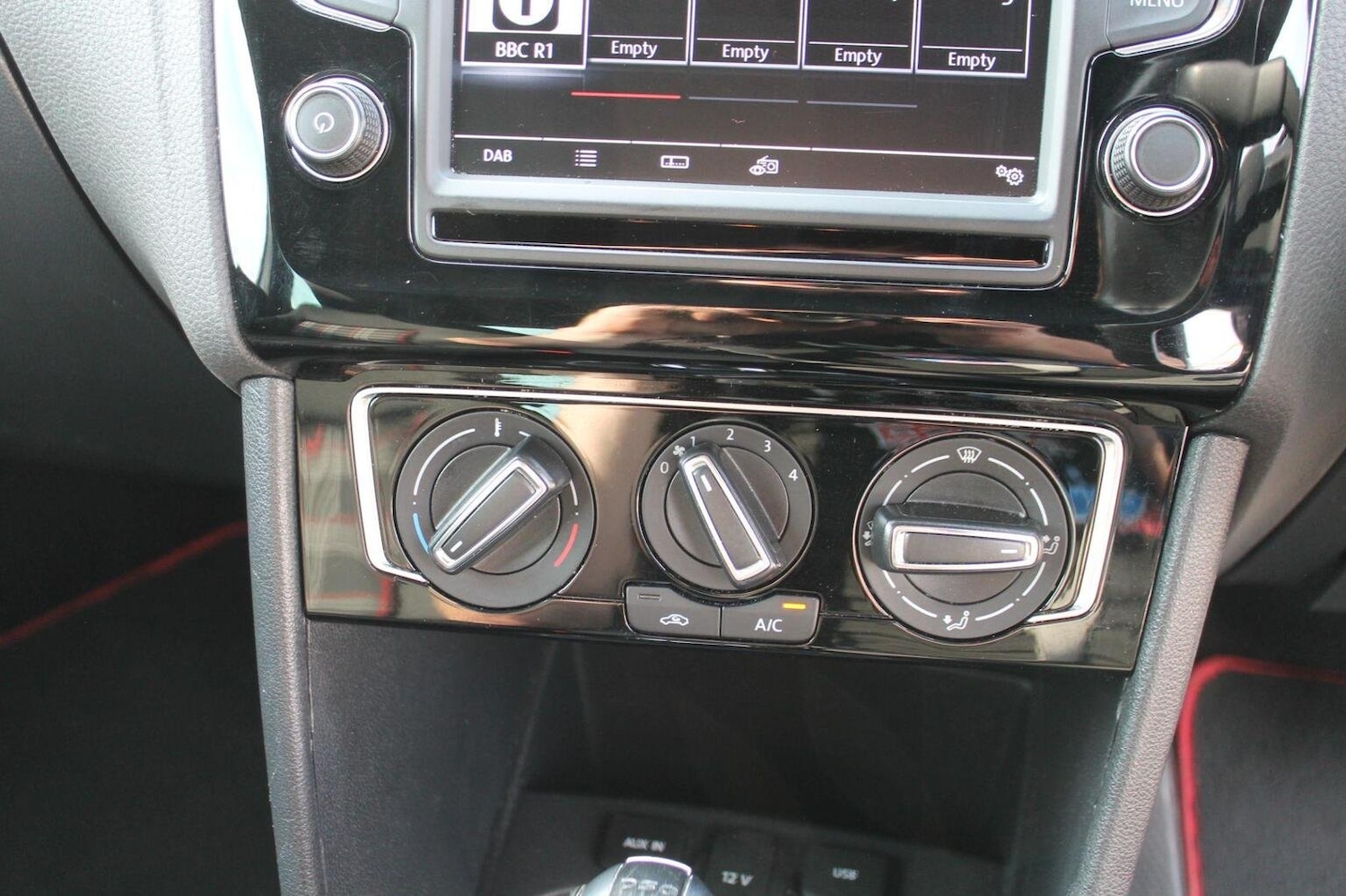 Used Volkswagen Polo 2017 for sale - 76793602: Photo 17