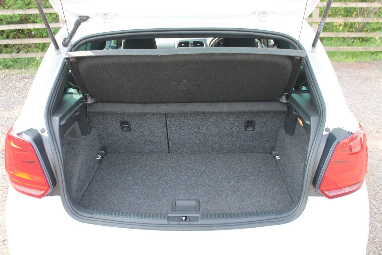 Used Volkswagen Polo 2017 for sale - 76793602: Photo 37