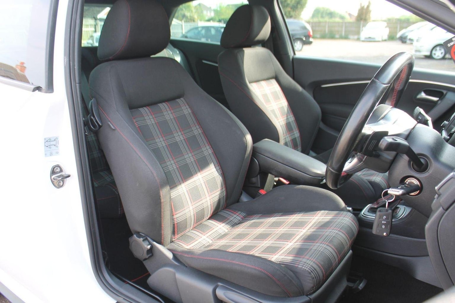 Used Volkswagen Polo 2017 for sale - 76793602: Photo 4