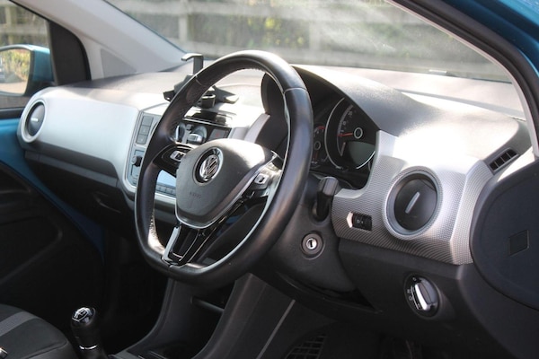Used Volkswagen up! 2018 for sale - 75355054: Photo 3