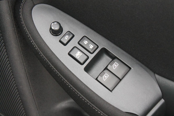 Used Nissan 370 Z 2012 for sale - 74247307: Photo 25