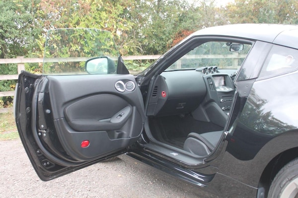 Used Nissan 370 Z 2012 for sale - 74247307: Photo 28