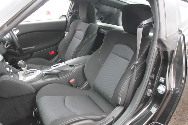 Used Nissan 370 Z 2012 for sale - 74247307: Photo 30