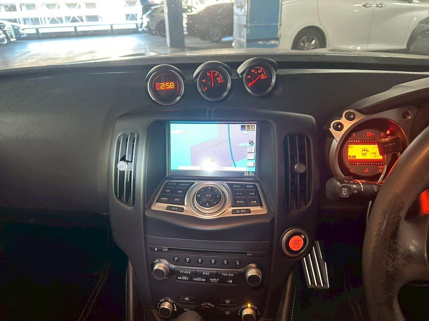 Used Nissan 370 Z 2011 for sale - 77118617: Photo 18