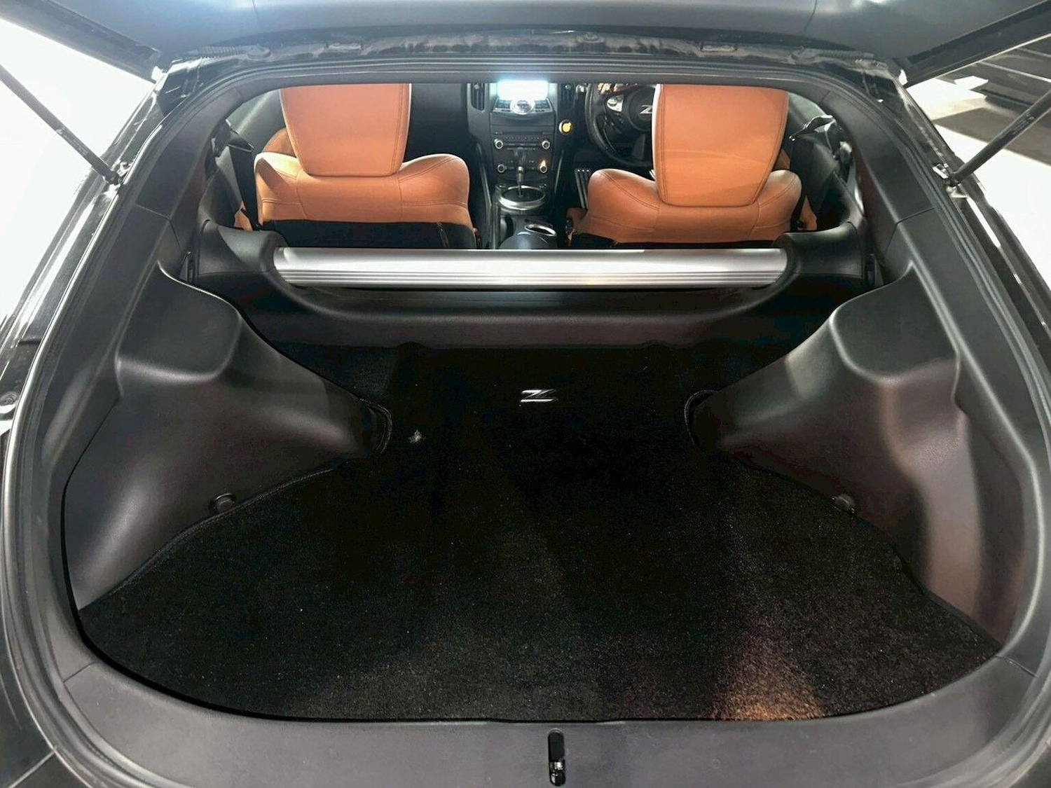 Used Nissan 370 Z 2011 for sale - 77118617: Photo 30