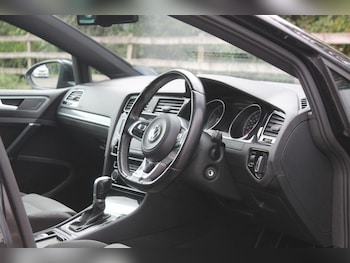 Used Volkswagen Golf 2016 for sale - 75297083: Photo