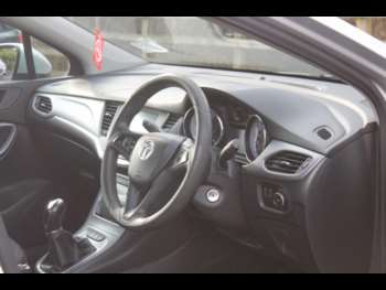 Used Vauxhall Astra 2016 for sale - 74247309: Photo