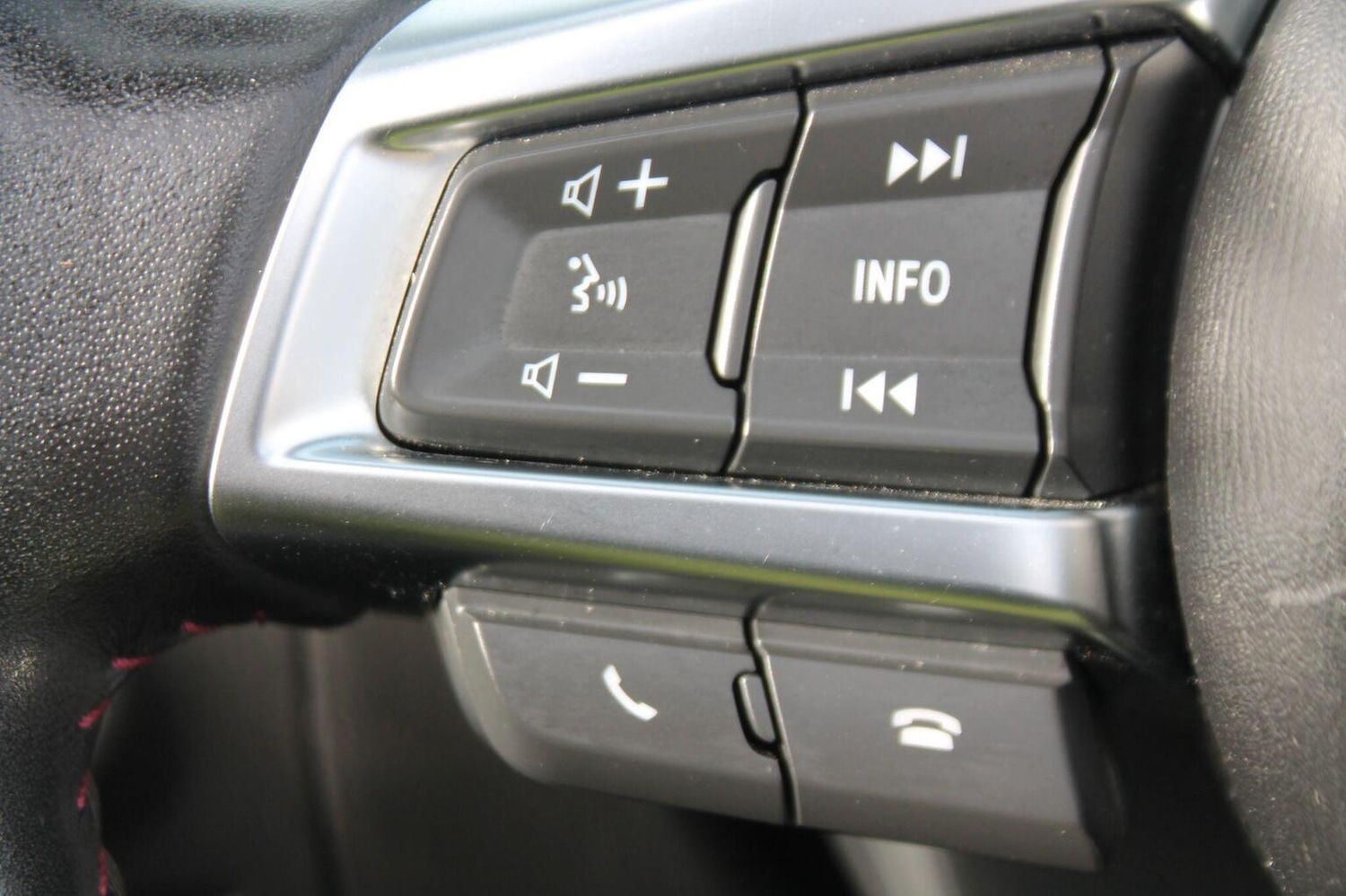 Used Mazda MX-5 2017 for sale - 76397045: Photo 12