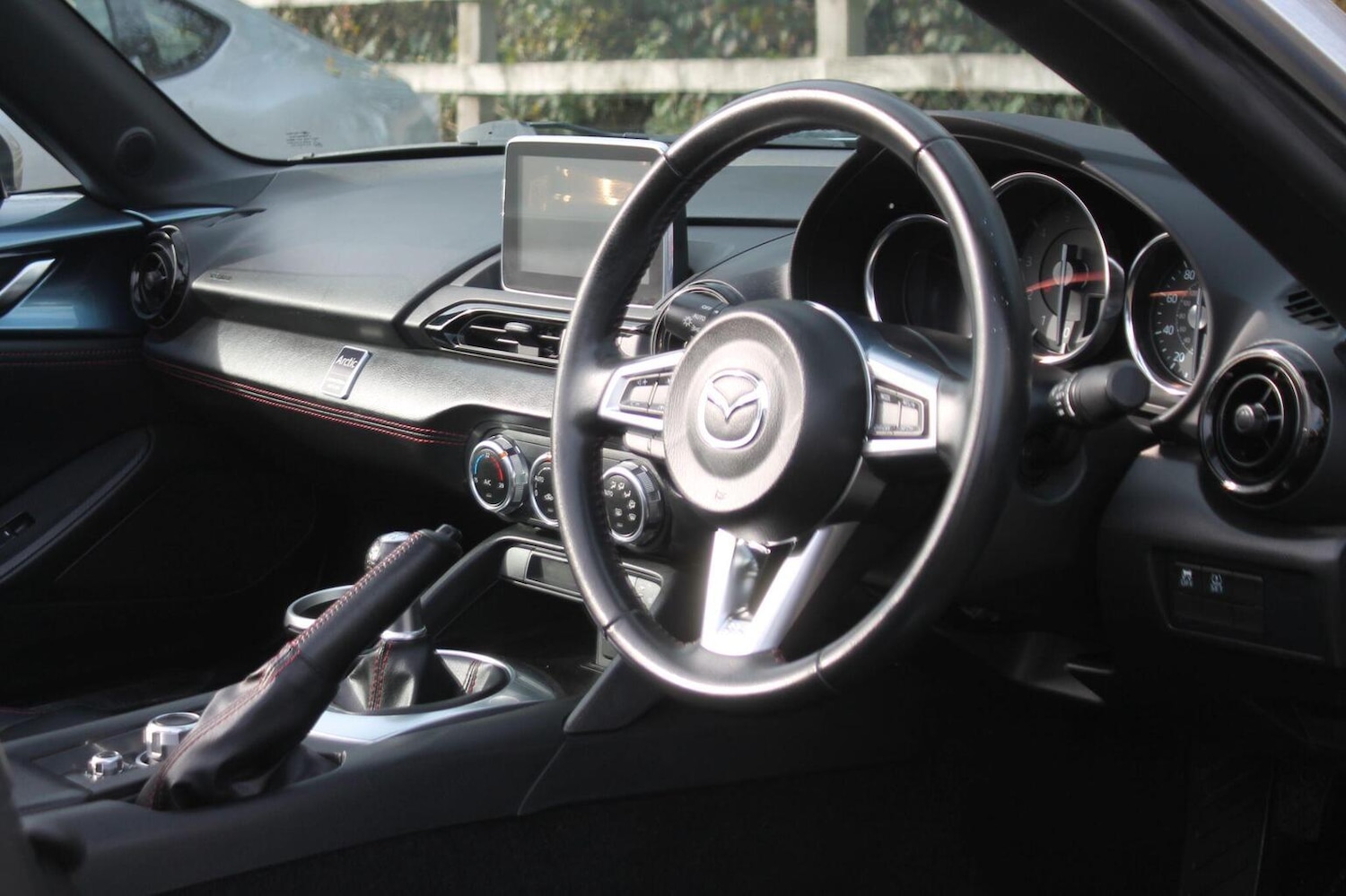 Used Mazda MX-5 2017 for sale - 76397045: Photo 2