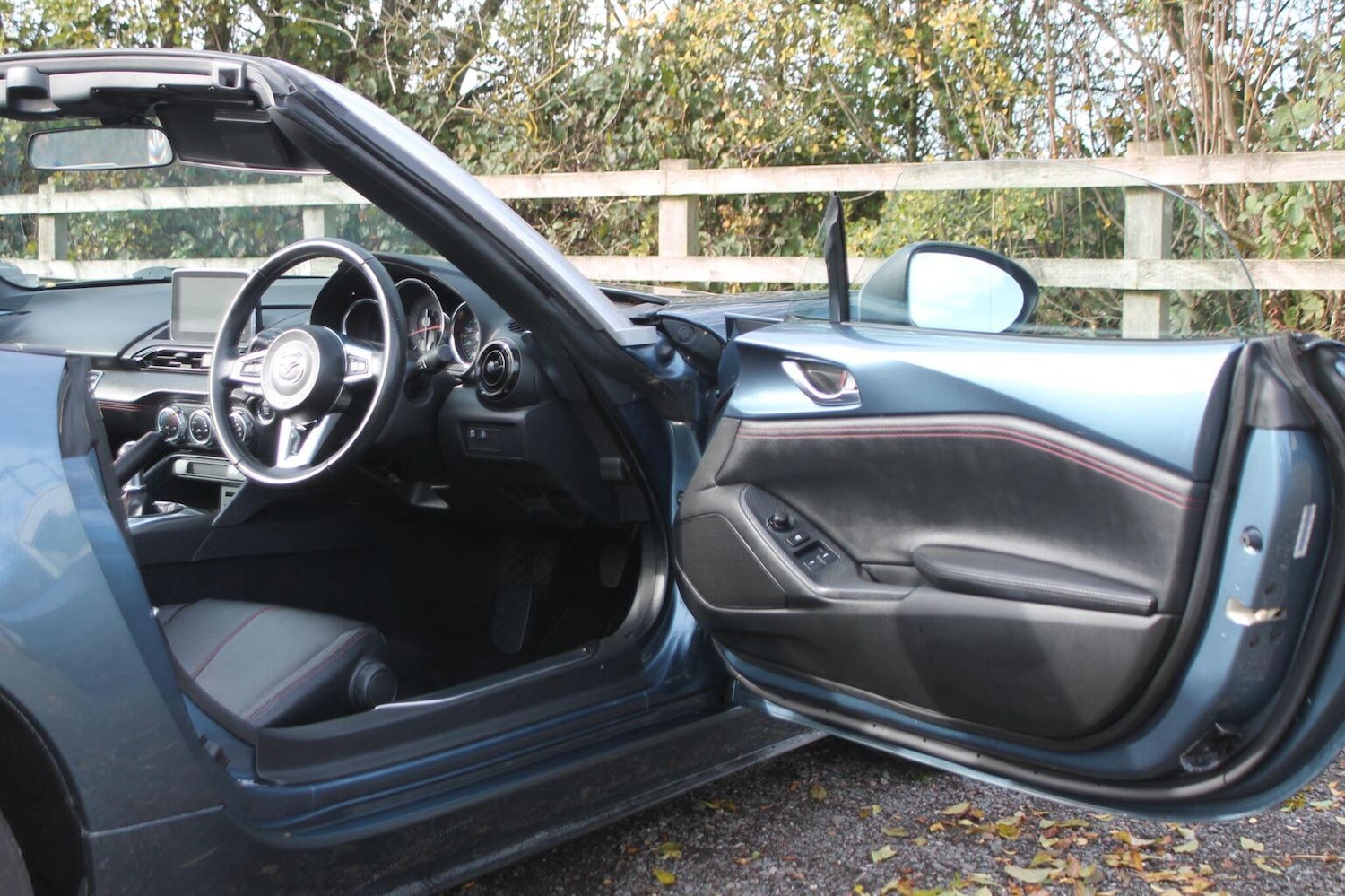 Used Mazda MX-5 2017 for sale - 76397045: Photo 5