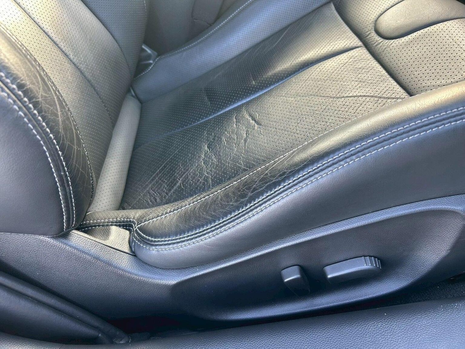 Used Nissan Skyline 2010 for sale - 76358165: Photo 18