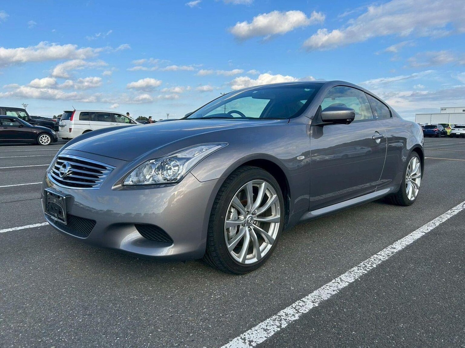 Used Nissan Skyline 2010 for sale - 76358165: Photo 8