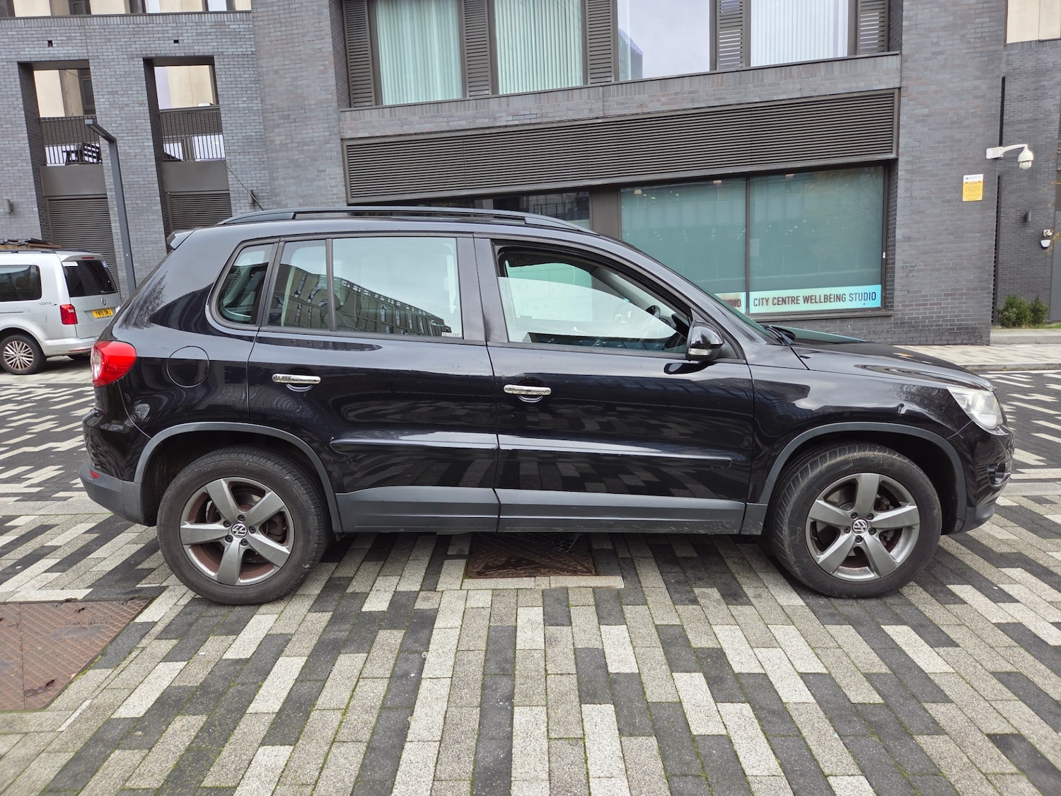 Used Volkswagen Tiguan 2008 for sale - 77825871: Photo 10