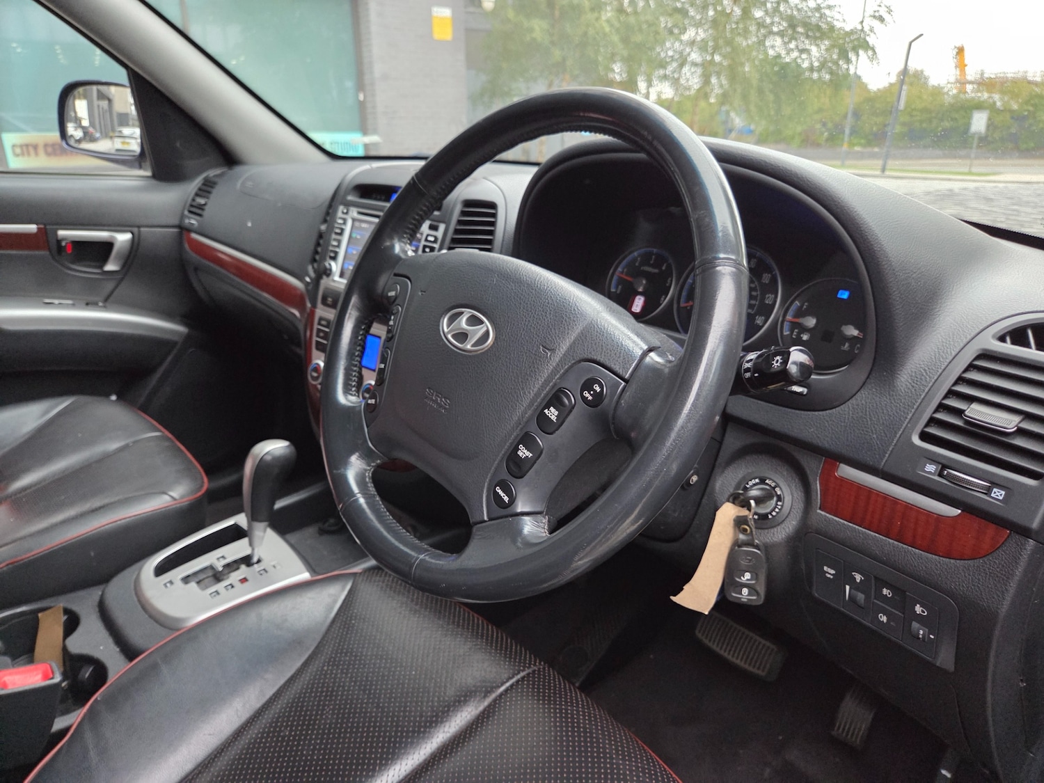Used Hyundai Santa Fe 2007 for sale - 76093810: Photo 10