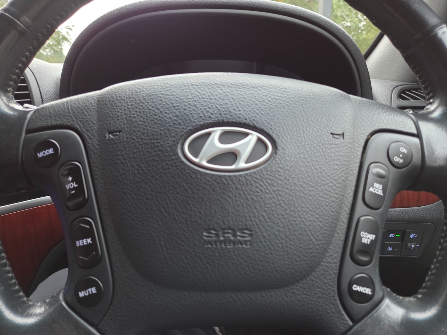 Used Hyundai Santa Fe 2007 for sale - 76093810: Photo 13