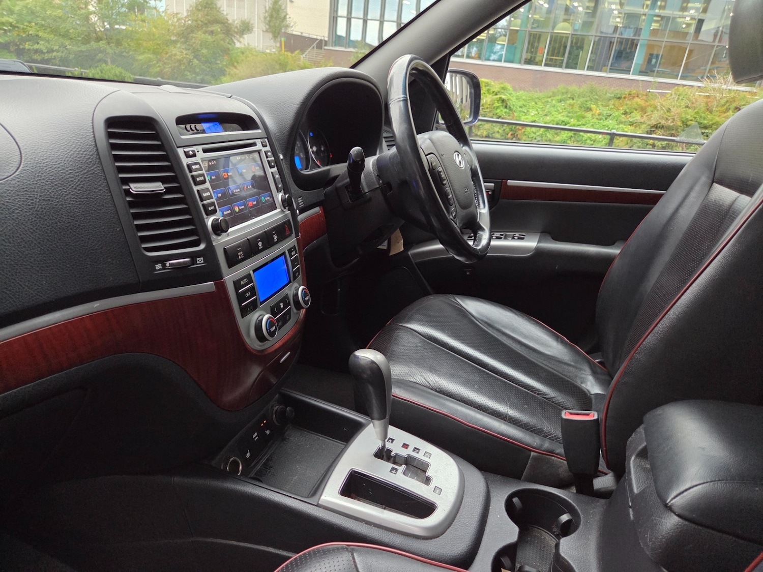 Used Hyundai Santa Fe 2007 for sale - 76093810: Photo 9