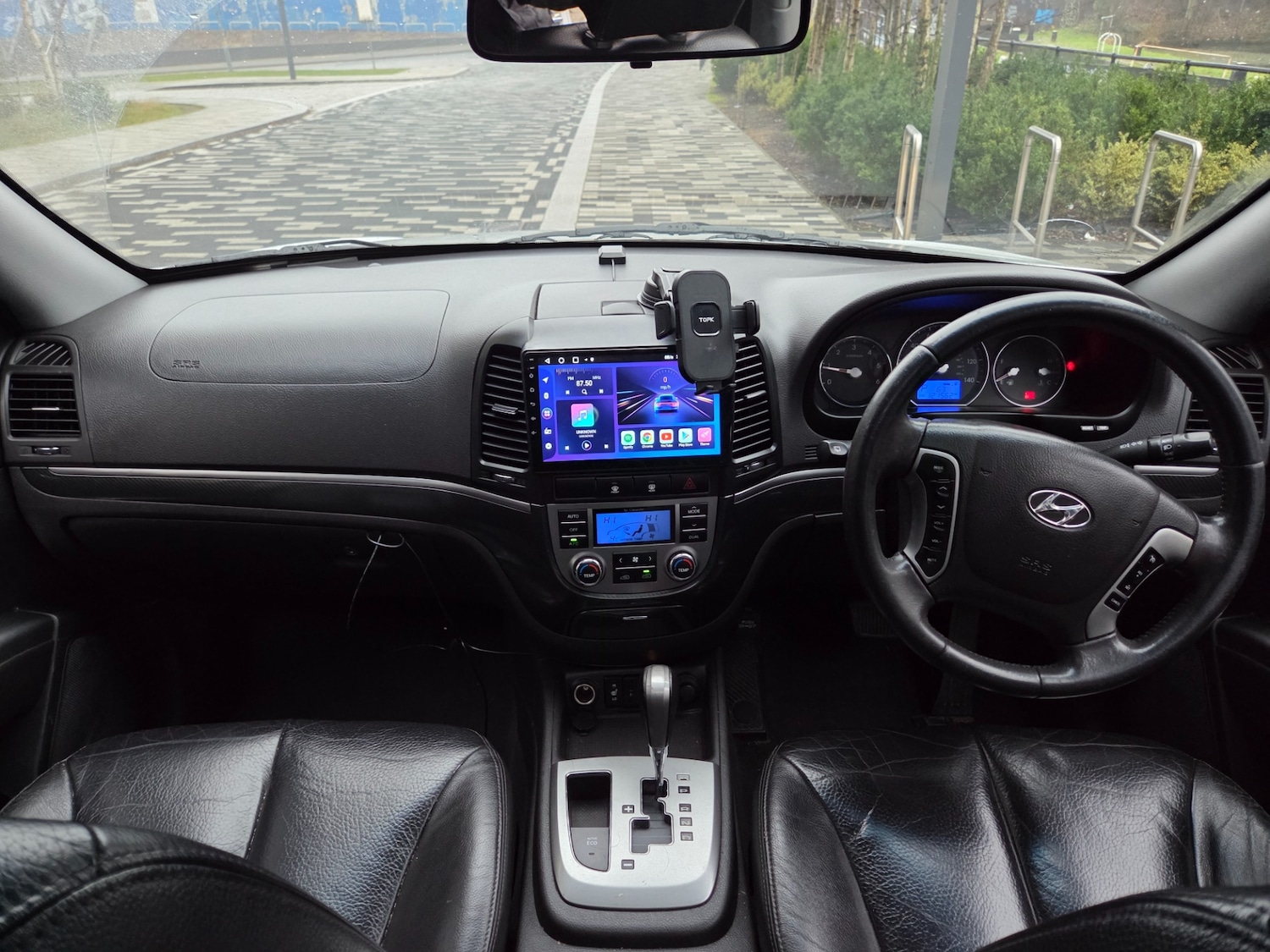 Used Hyundai Santa Fe 2010 for sale - 77142916: Photo 14