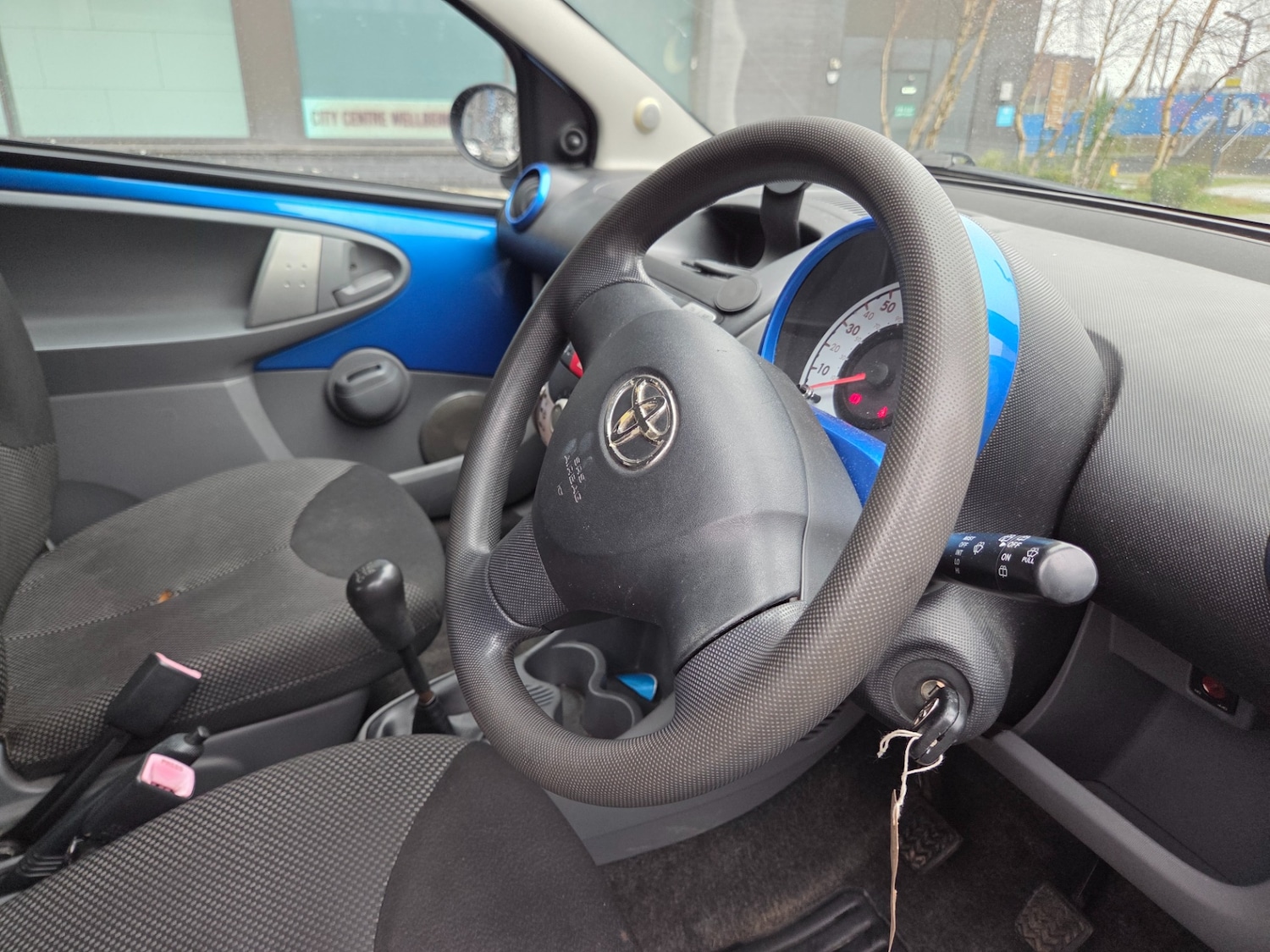 Used Toyota AYGO 2010 for sale - 77247677: Photo 10