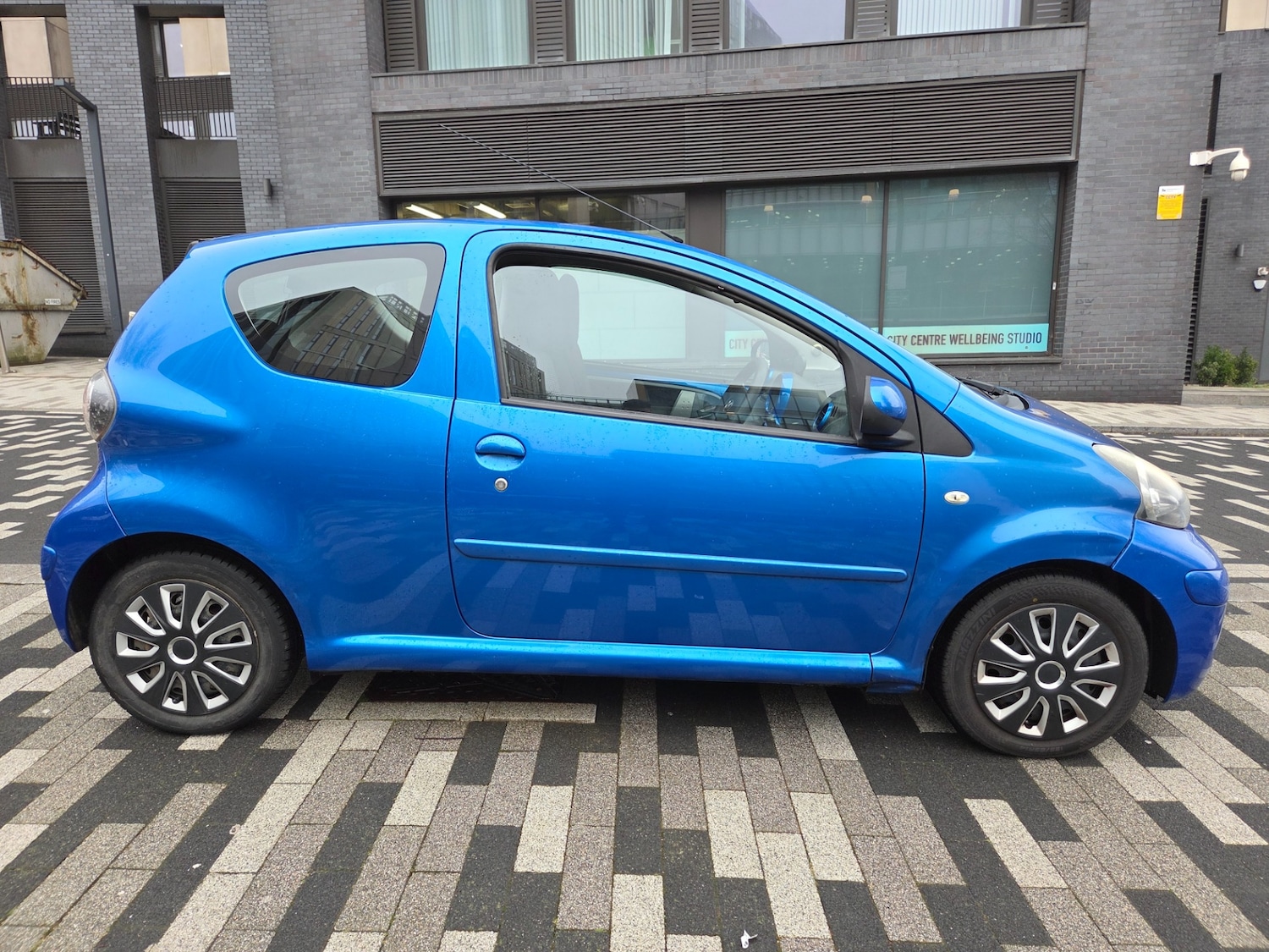 Used Toyota AYGO 2010 for sale - 77247677: Photo 13