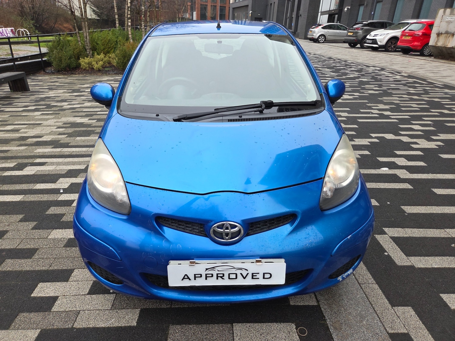 Used Toyota AYGO 2010 for sale - 77247677: Photo 4
