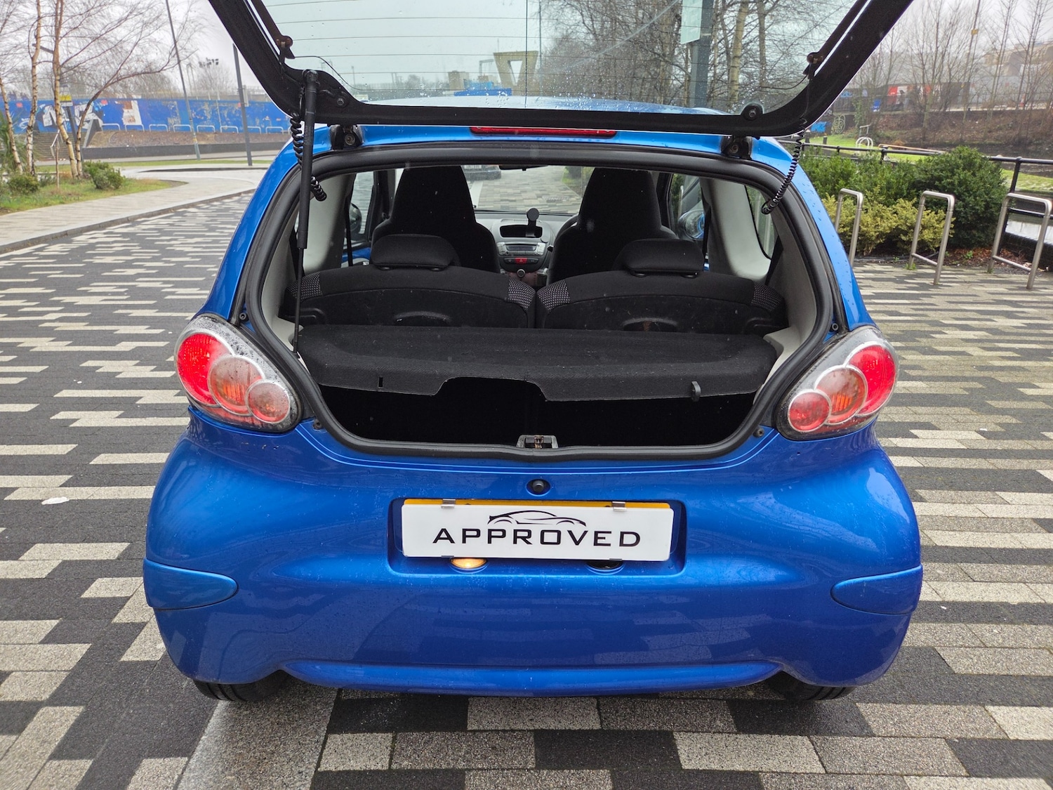 Used Toyota AYGO 2010 for sale - 77247677: Photo 6