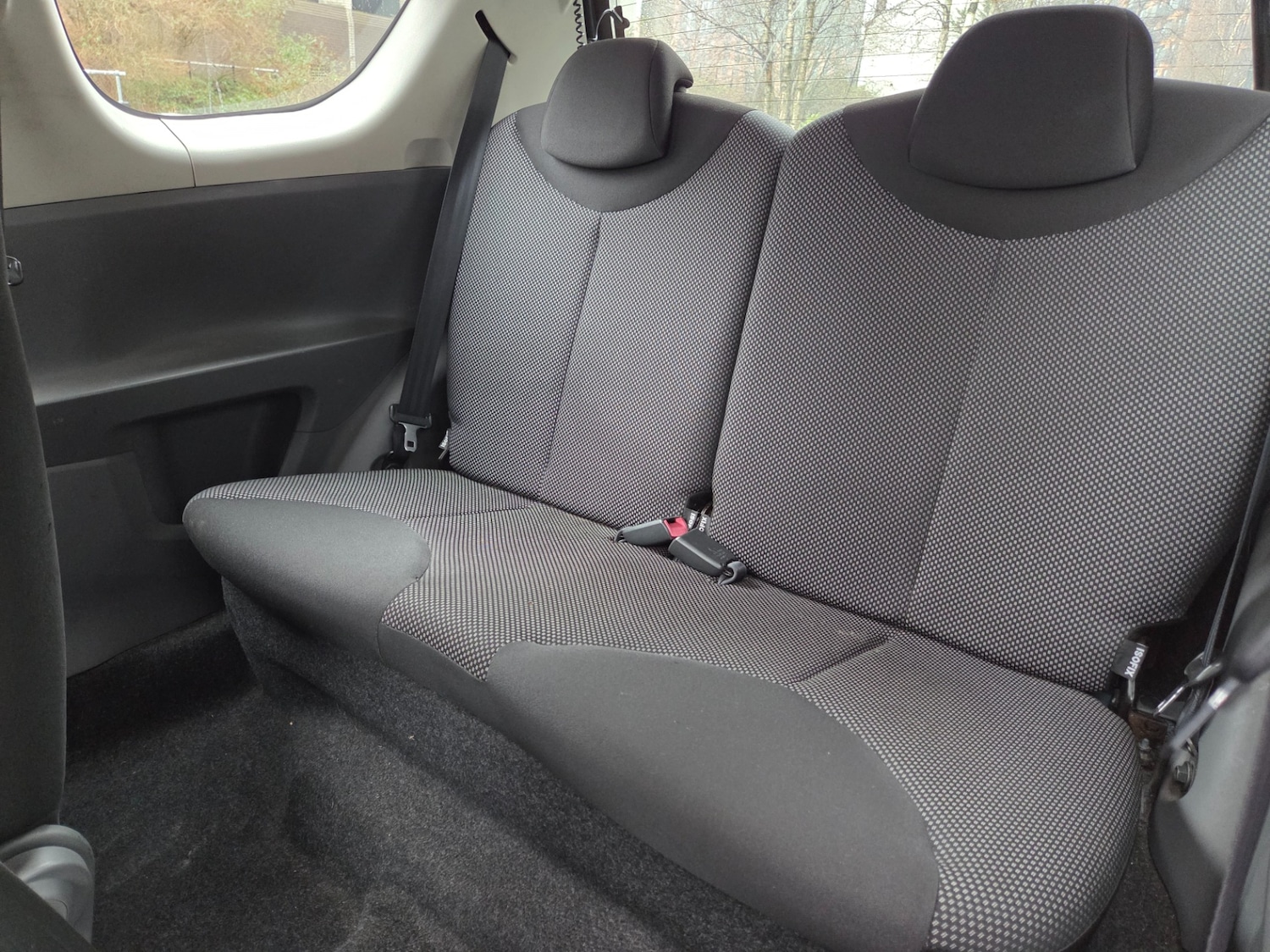 Used Toyota AYGO 2010 for sale - 77247677: Photo 7