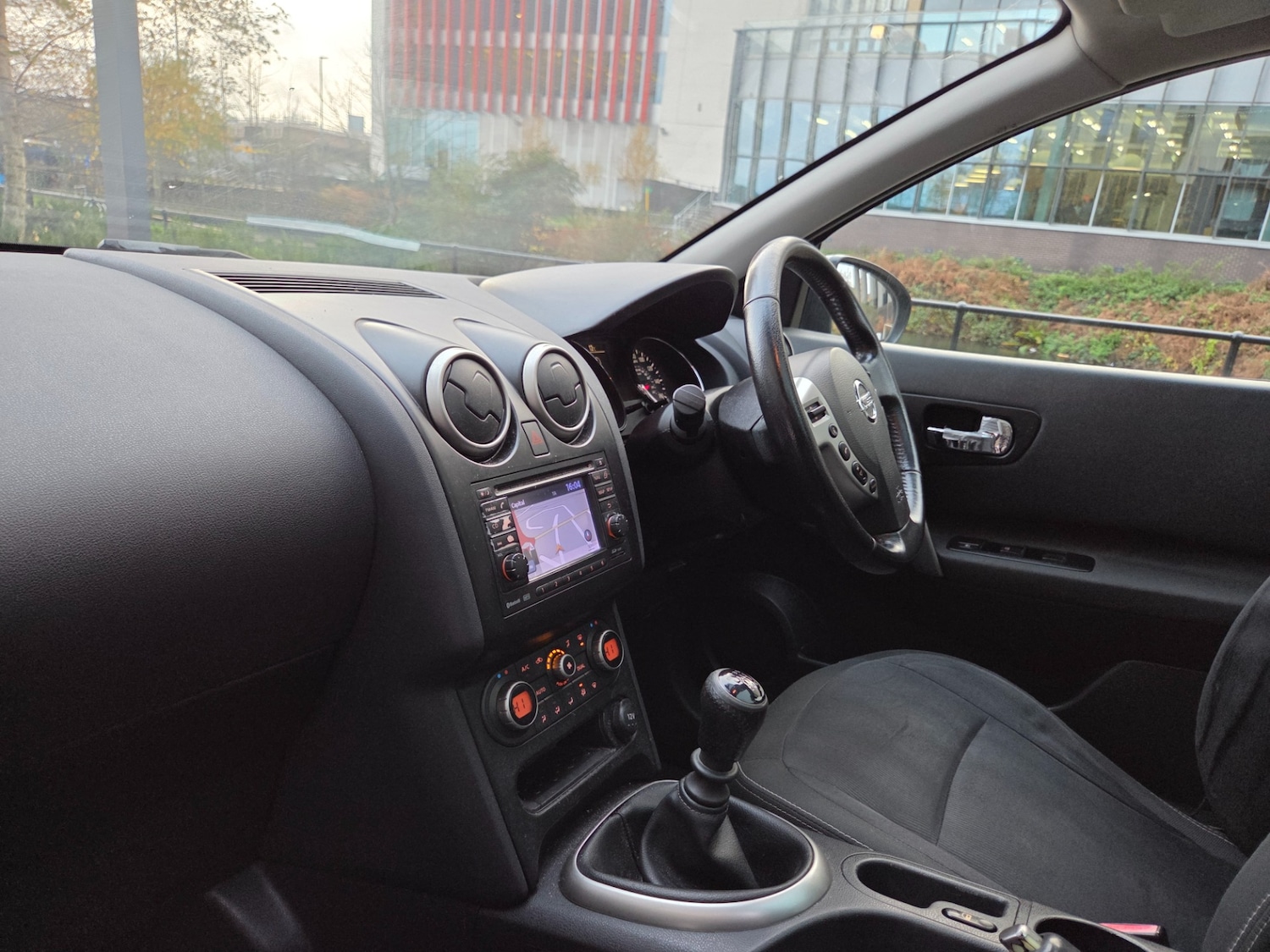 Used Nissan Qashqai 2010 for sale - 76722541: Photo 11