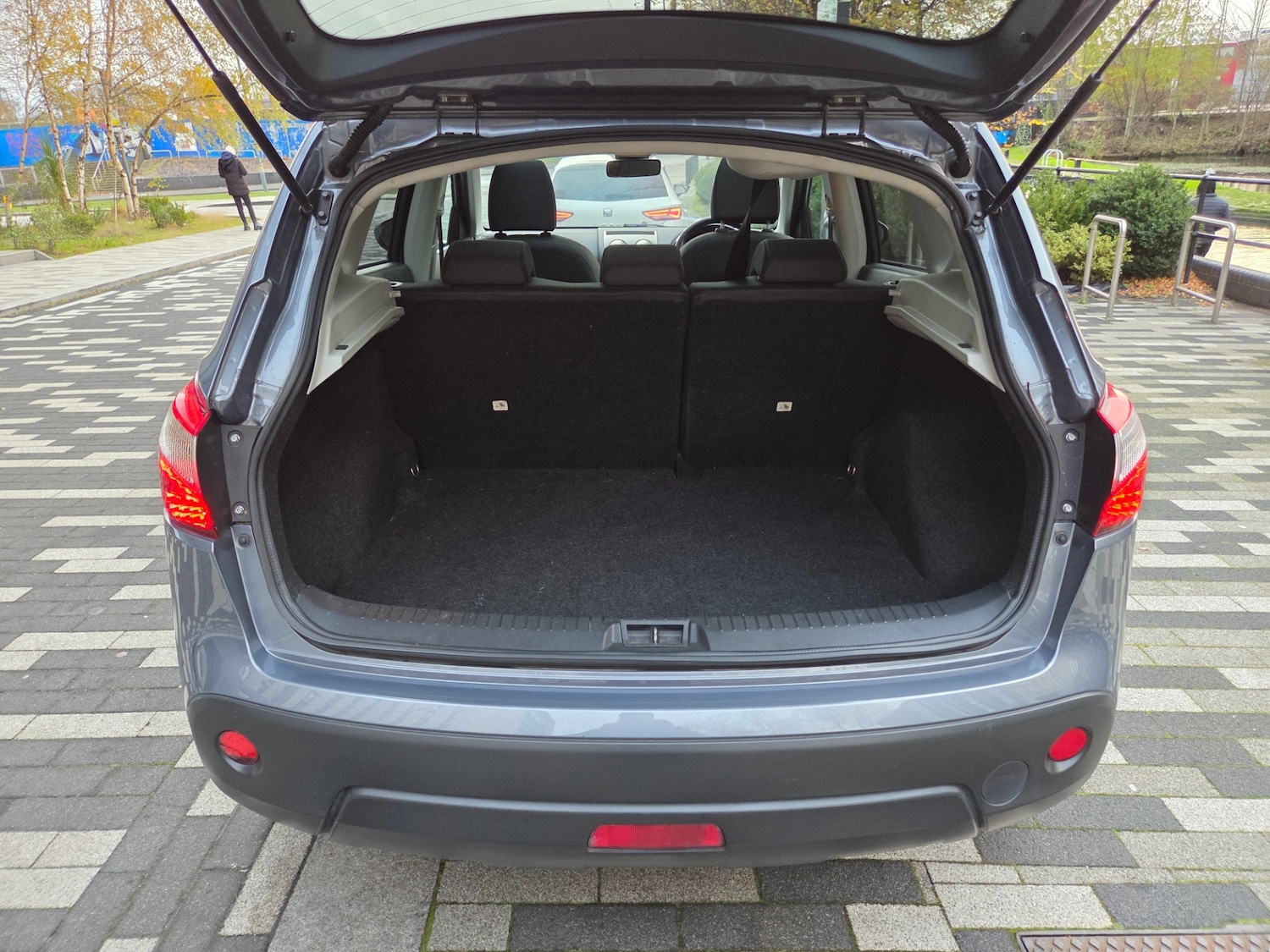 Used Nissan Qashqai 2010 for sale - 76722541: Photo 6