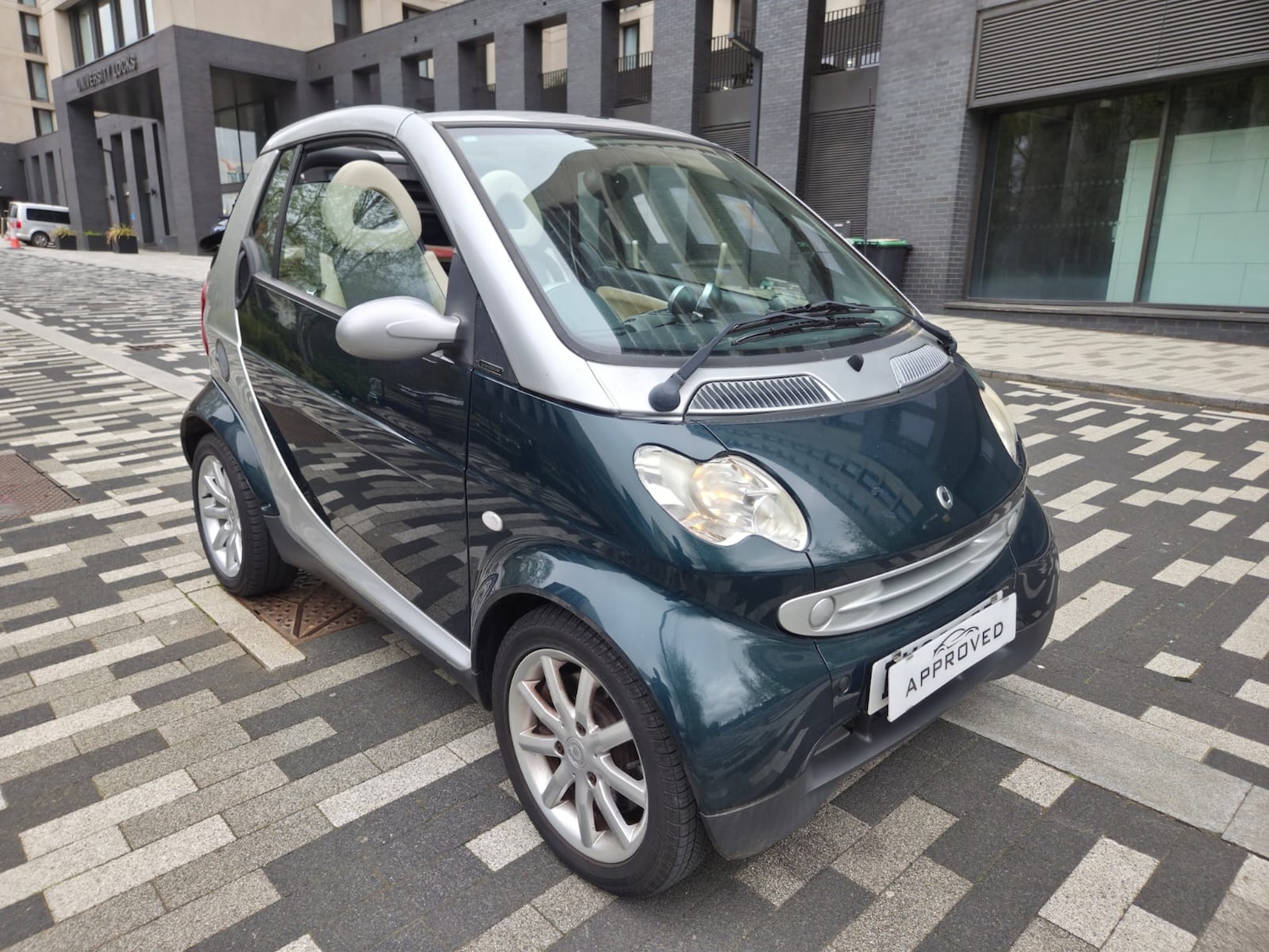 Used smart fortwo 2006 for sale - 78183543: Photo 2