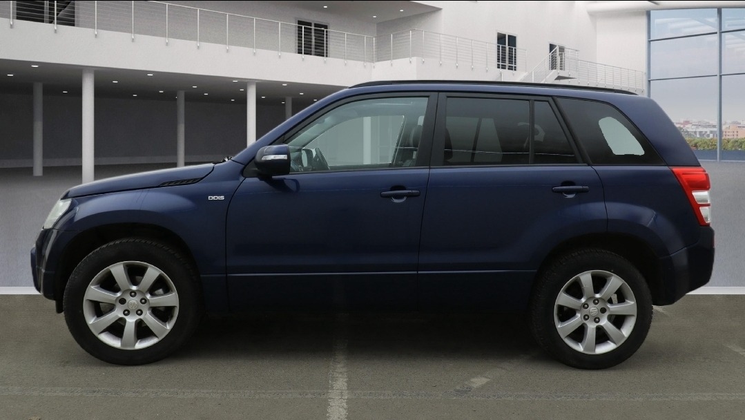 Used Suzuki Grand Vitara 2010 for sale - 77090754: Photo 3