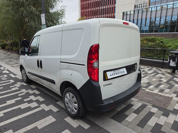 Used Vauxhall Combo 2014 for sale - 76218941: Photo 3