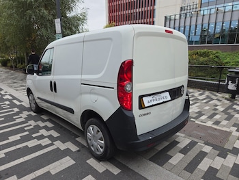 Used Vauxhall Combo 2014 for sale - 76218941: Photo 3
