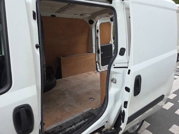 Used Vauxhall Combo 2014 for sale - 76218941: Photo 7